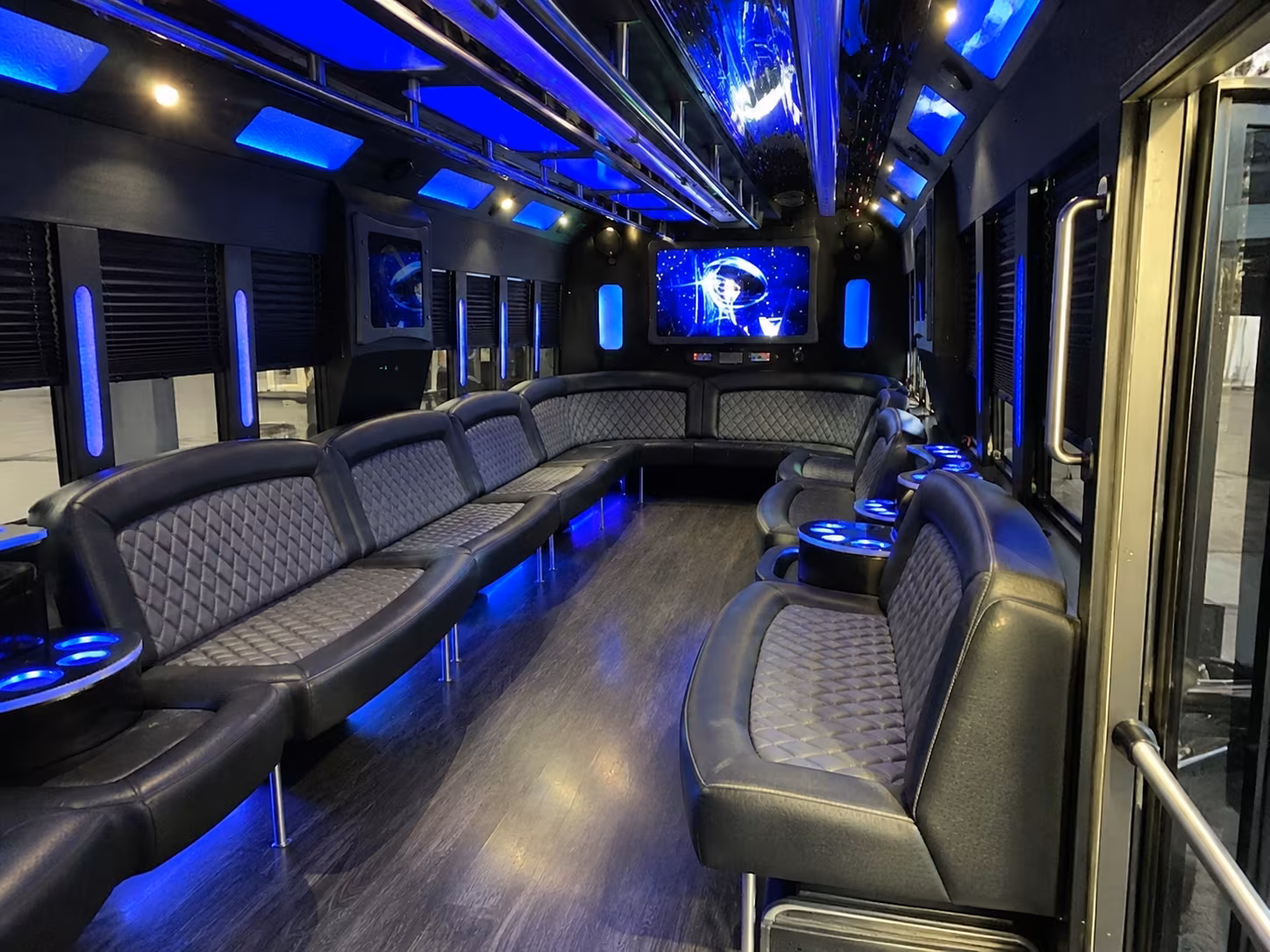 east brunswick 28 passenger party bus interior