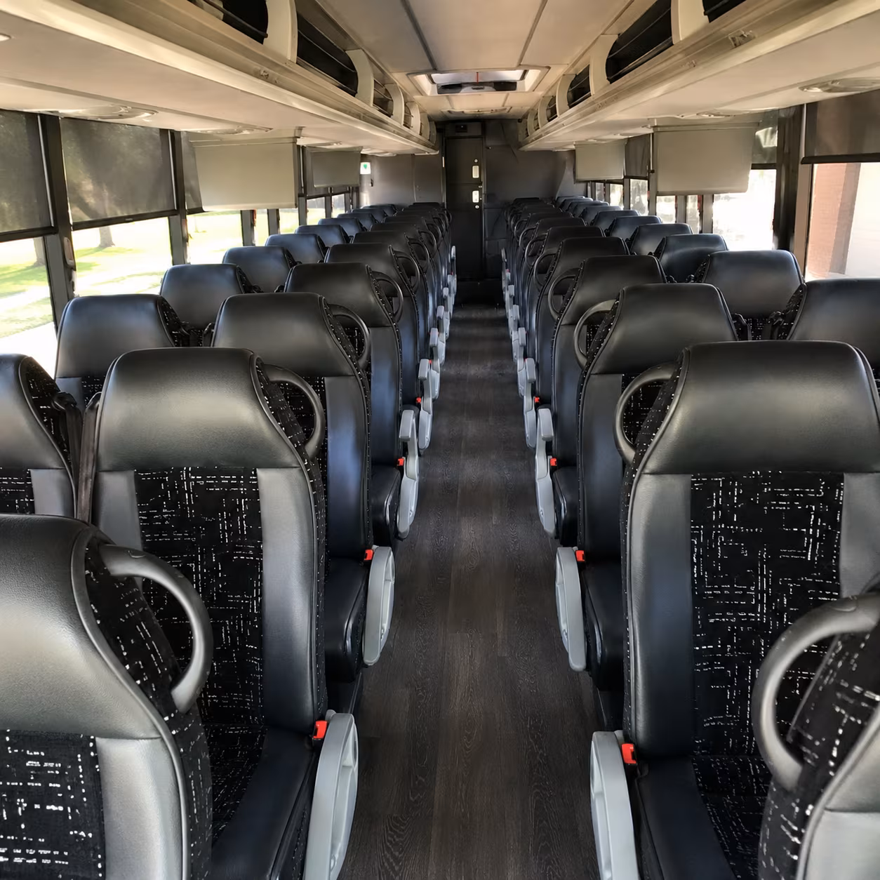 new brunswick airport transfer charter buses for new brunswick groups